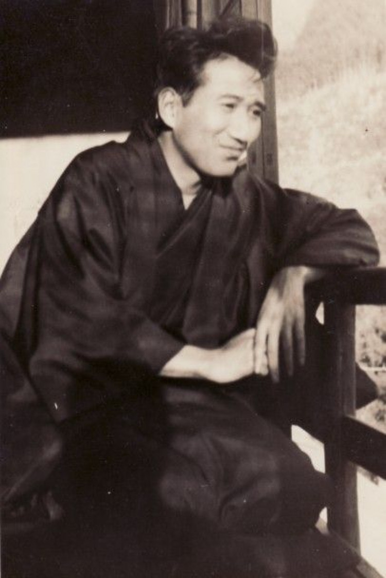 Japanese wik wik. Японский писатель Дадзай Осаму. Осаму Дадзай Писатели Японии.