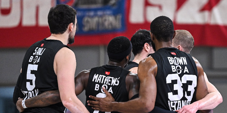 114 Sayı, Tek Duruş: Beşiktaş GAİN