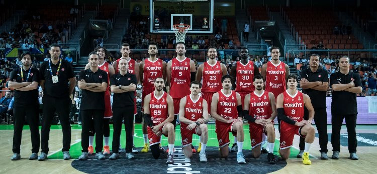 12 Dev Adam'dan  Muhteşem Geri Dönüş: Liderlik Garantilendi!