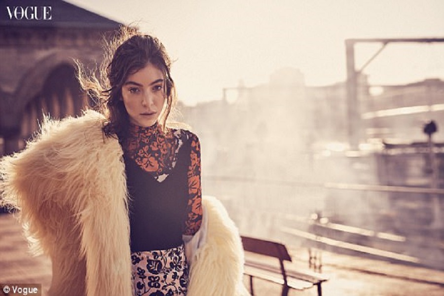 Lorde Vogue Kapağındaki Yerini Aldı