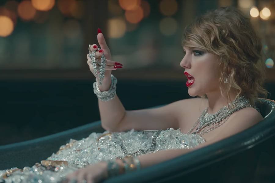 Taylor Swift Yeni Klibinde Ne Anlatmaya Çalışıyor?