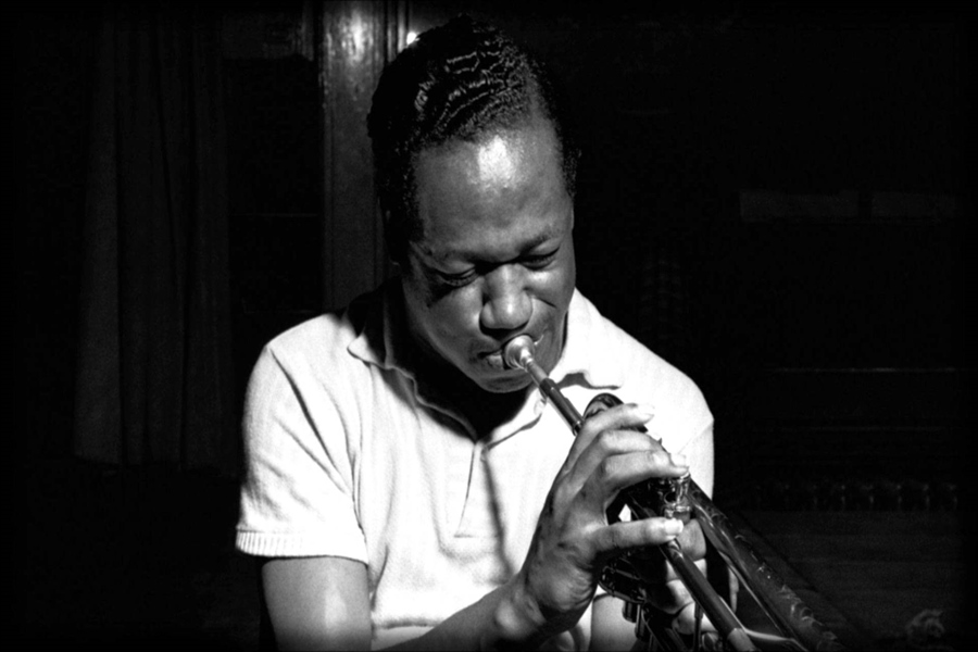 25 Yıllık Yaşamına Büyük İşler Sığdıran Jazz Sanatçısı: Clifford Brown