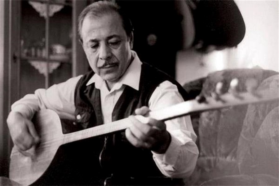 Toprak Kokulu Türkülerin Yanık Sesi: Neşet Ertaş