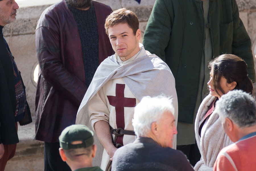 Robin Hood Filminden İlk Görüntüler Paylaşıldı