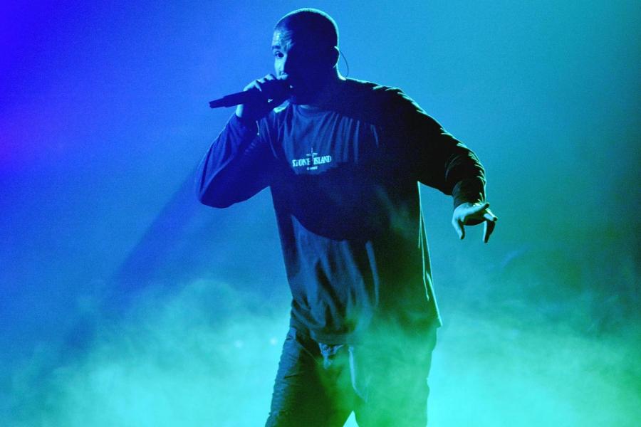Drake 2 Yeni Şarkı Yayınladı: God’s Plan ve Diplomatic Immunity