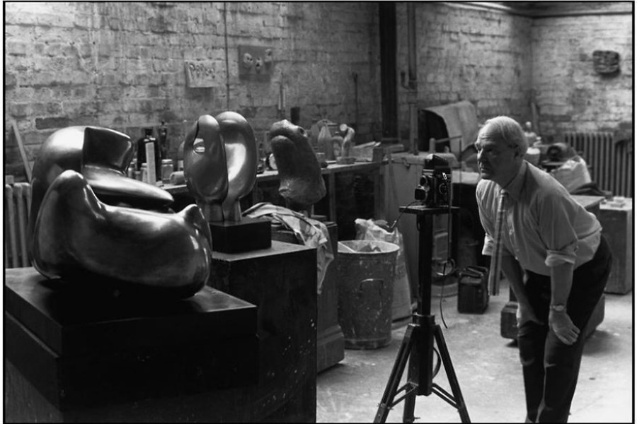 Sınırsız Düş Gücüyle Boşluğu Kişiselleştiren Yontucu; Henry Moore