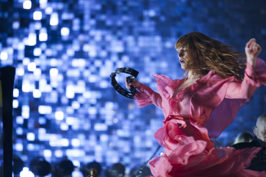 Florence + The Machine Sky Full Of Song Klibini Yayınladı