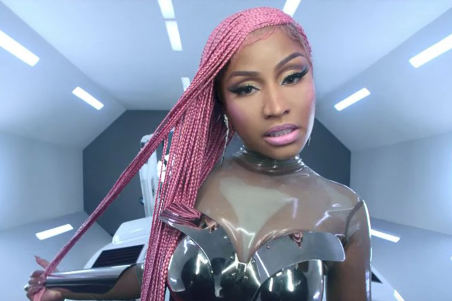 Nicki Minaj Chun Li Videosundan Bir Tanıtım Yayınladı