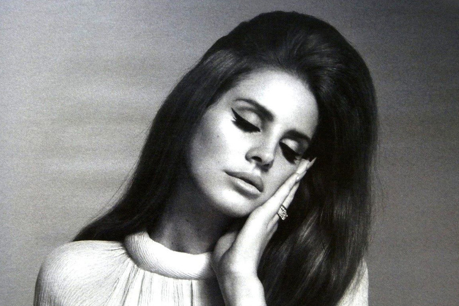 Lana Del Rey'den Dinlemeye Doyulamayan 10 Enfes Şarkı