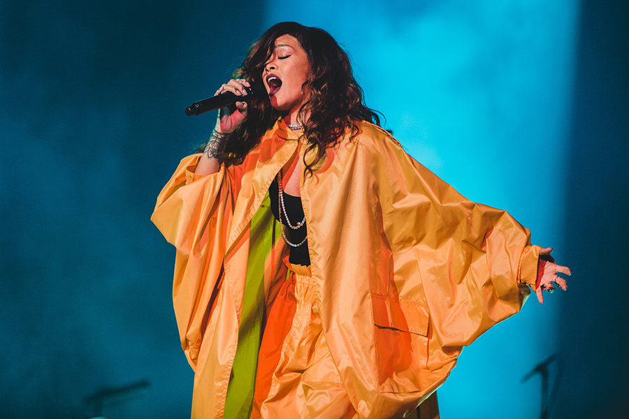 Rihanna Trump’a Tepki Gösterdi: Kimse Böyle Ölmeyi Hak Etmiyor!