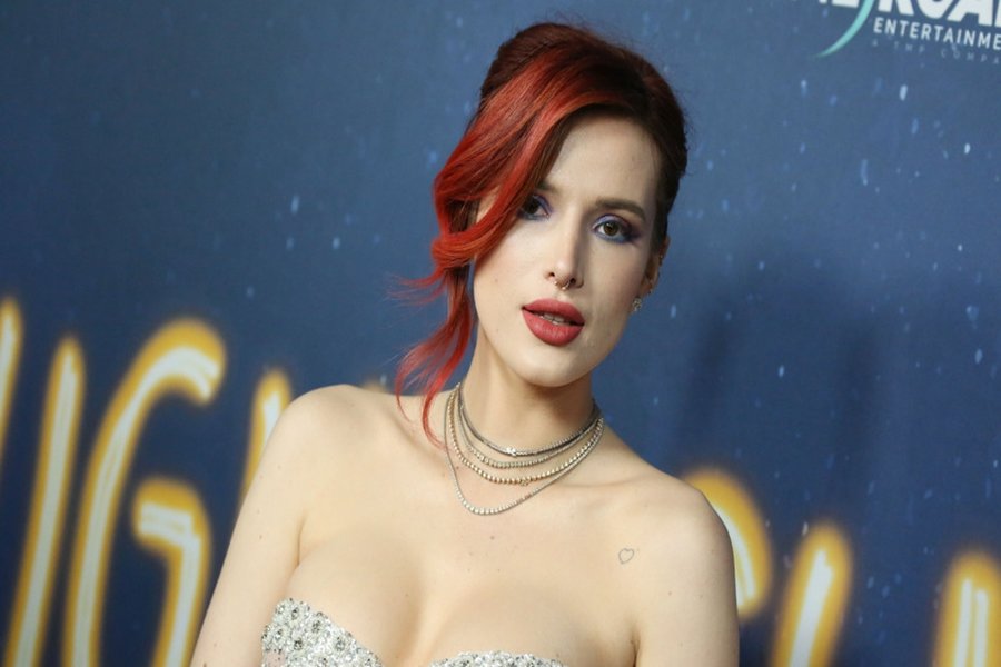 Bella Thorne GOAT ve Bitch I’m Bella Thorne Şarkılarını Yayınladı