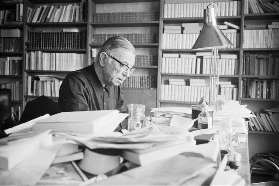 Varoluşsal Sancılarımızın Babası Jean Paul Sartre'ın Bulantı'sından 10 Alıntı