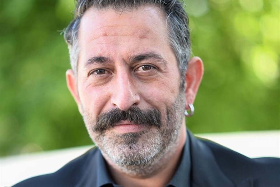 Cem Yılmaz'ın Yeni Film Serisi: Karakomik Filmler