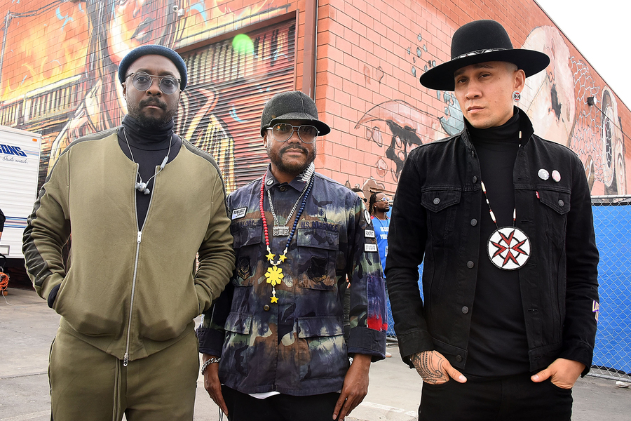 The Black Eyed Peas'tan Yeni Klip: Big Love
