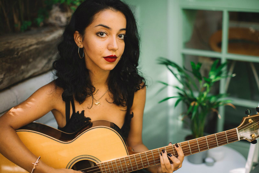 Ruhuna Müziği İşlemiş Genç Bir Yetenek: Pınar Azizoğlu