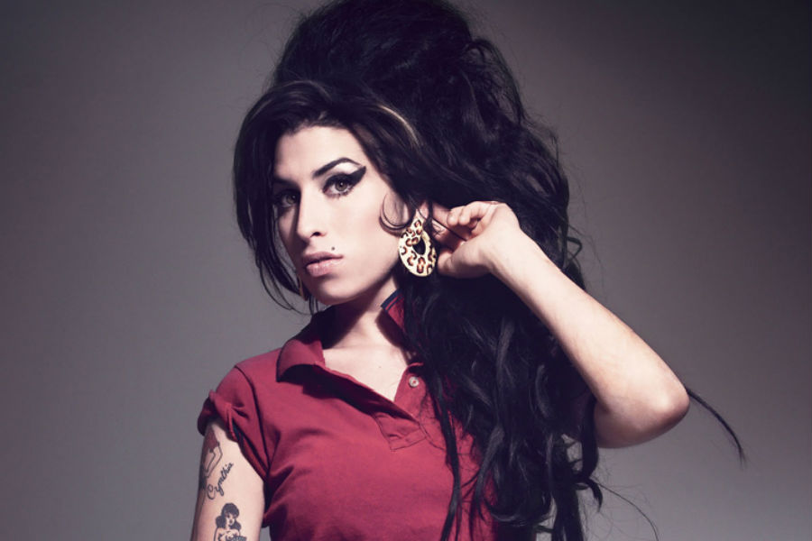 Amy Winehouse'un Hologramı Turneye Çıkıyor!