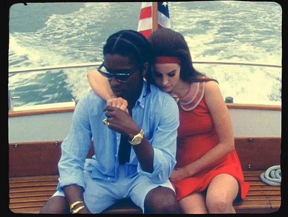 Lana Del Rey'in J.F. Kennedy ve M. Monroe Aşkını Anlatan Klibi: National Anthem