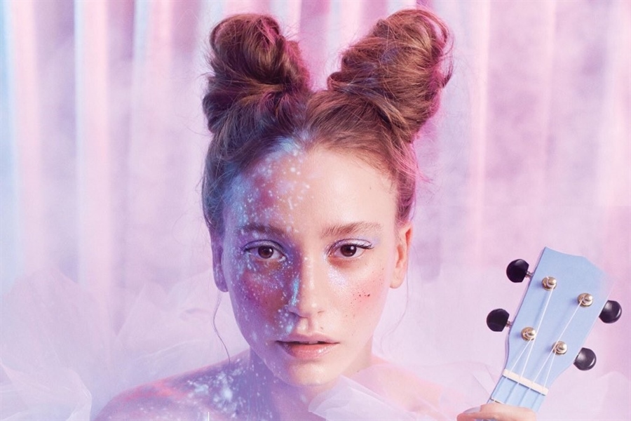 Serenay Sarıkaya'lı Alice Müzikali Başlıyor