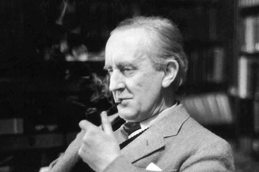 Fantastik Edebiyatın Babası: Tolkien