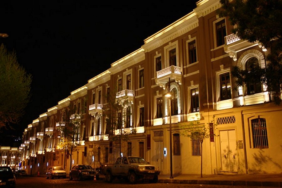 Apartman Deyip Geçmeyin: İstanbul'un Tarihi 10 Apartmanı