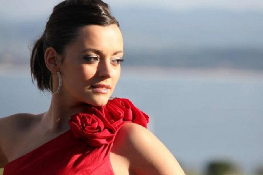 Ünlü Şarkıcı ve Dansçı Joana Sainz Konser Sırasında Hayatını Kaybetti!