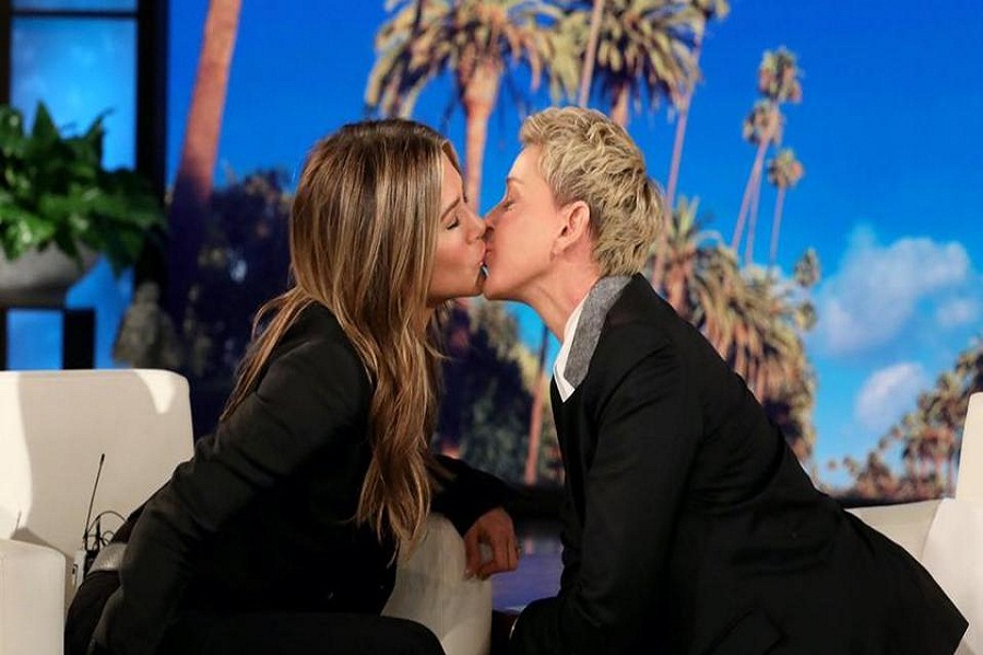 Jennifer Aniston'dan The Ellen Show'da Beklenmedik Hareket!
