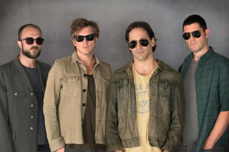 Seni Kendime Sakladım CD ve Plak Olarak Müzik Marketlerde!