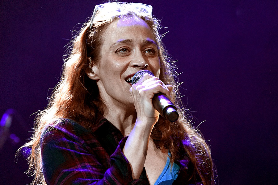 Fiona Apple'dan Albüm Müjdesi!