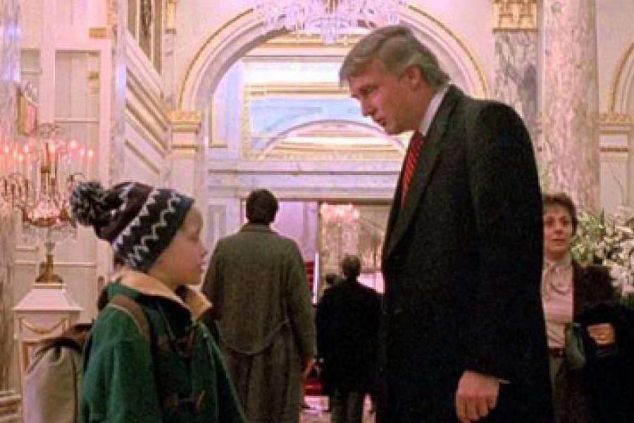 Trump'ın Yer Aldığı Sahne, Evde Tek Başına 2'den Çıkarıldı