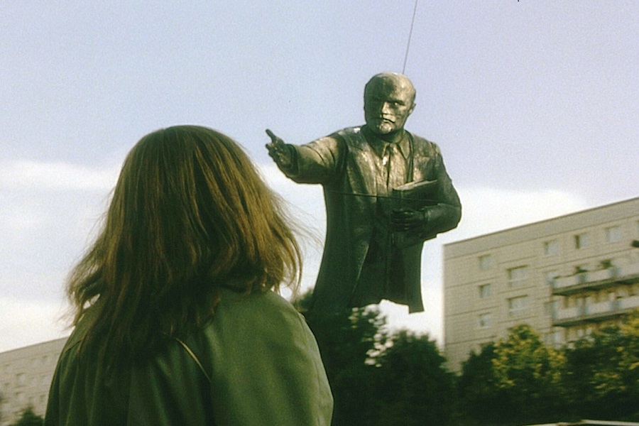 Merhaba Yeni Dünya: Good Bye Lenin! (2003)