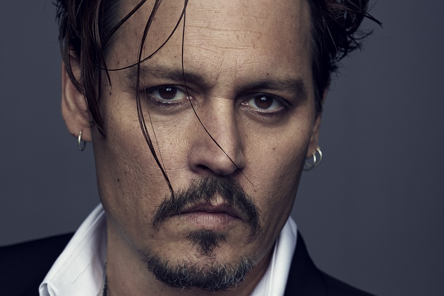 Johnny Depp, Michael Jackson'ı Meşhur Eldiveninin Gözünden Anlatan Bir Müzikalde Oynayacak