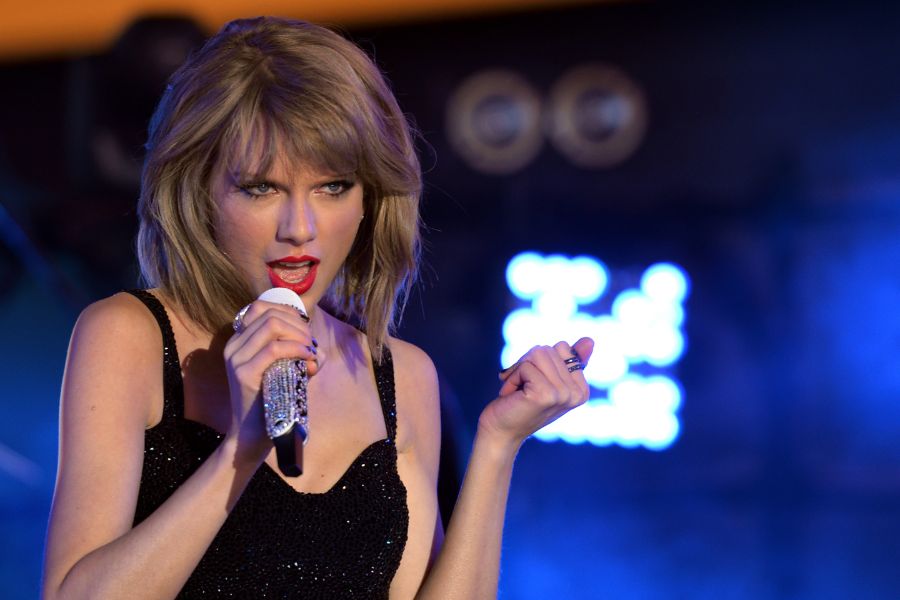 Taylor Swift Yeni Şarkısını Müjdeledi