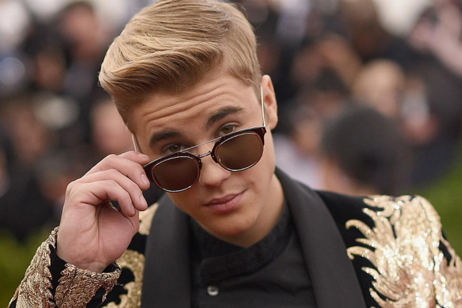 Justin Bieber Yummy’nin Üst Sıralara Çıkması İçin Takipçileriyle Bir Rehber Paylaştı