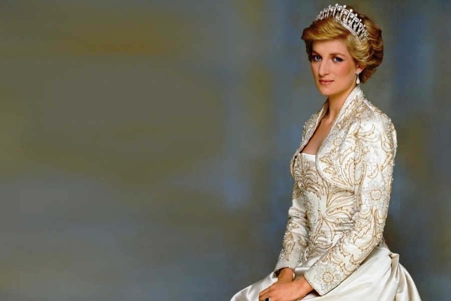 Lady Diana Ve İkonik Stilinden Detaylar