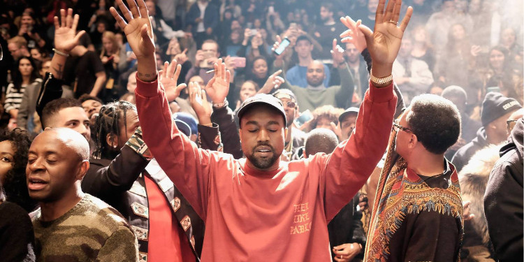 Kanye West, Skechers Şirketi Tarafından Dışarı Çıkarıldı.