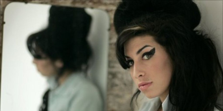 Amy Winehouse'un Bbc Performanslarından Üç Yeni Şarkı Daha Yayımlandı