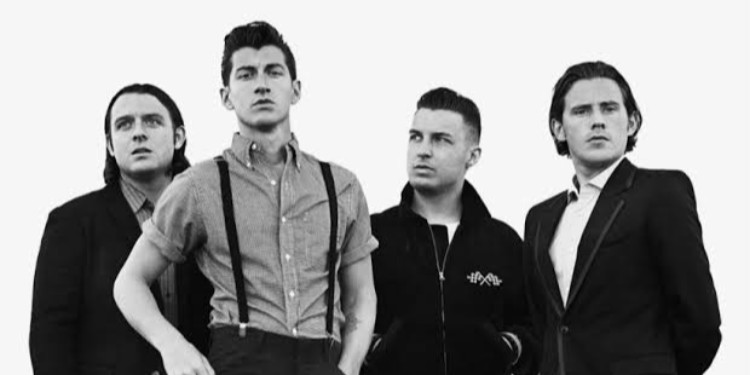 Arctic  Monkeys Çıkacak Olan Canlı Performans Albümünden  Arabella'yı Paylaştı
