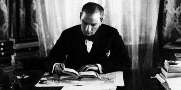 Atatürk'ün Okumamızı İstediği 4 Kitap