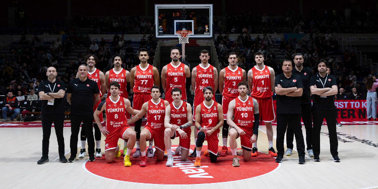 Belgrad’da Bir İrade Savaşı: Ay-Yıldızlılar ‘Sessizlik’ Getirdi!