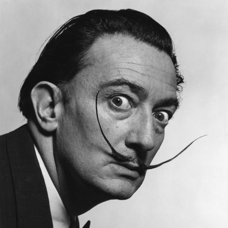 Belleğin Azmi (Eriyen Saatler) Salvador Dalí