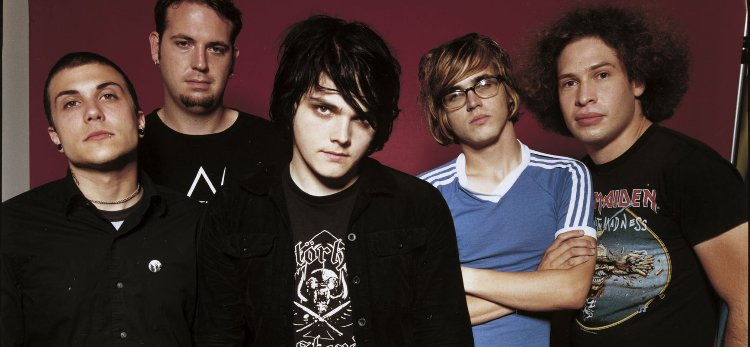 Beni Seversen Belki Kurtulurum: MCR – I Brought You My Bullets