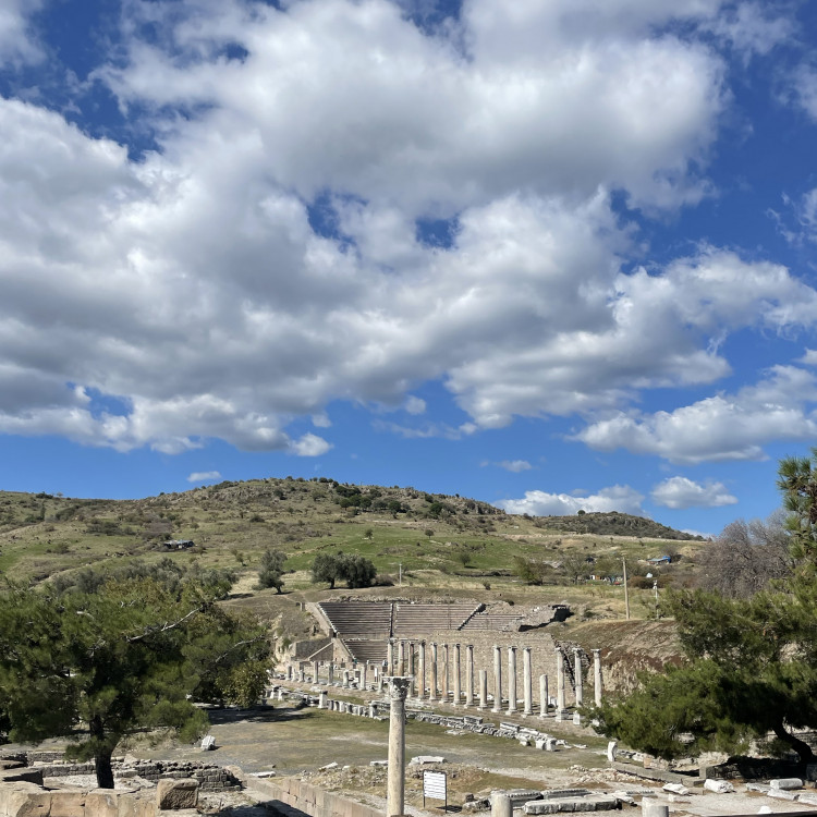 Bergama Asklepion:Antik Çağın Şifa Merkezi