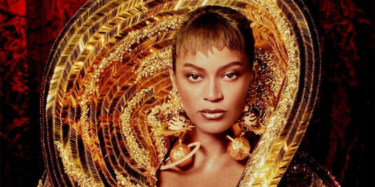 Beyonce Yeni Albümünün Geleceğini Duyurduktan Sonra Vogue Kapağında!