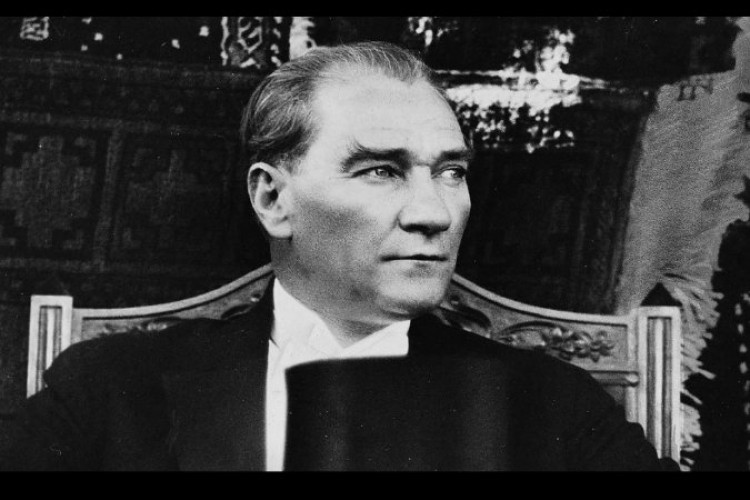 Bilinmeyenler sarmalında Atatürk 1
