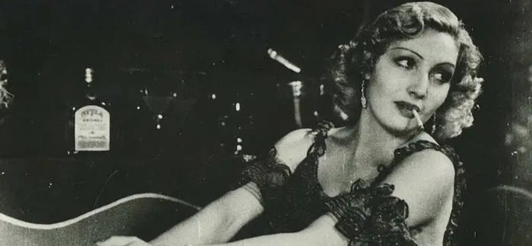 Paramparça Aynadaki Hazin Yansıma: Cahide Sonku