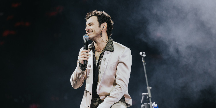 BURAY’DAN KÖKLERE DÖNÜŞ: DÖRT ALBÜMLÜK “SEYİR” TÜRKÜ SERİSİ