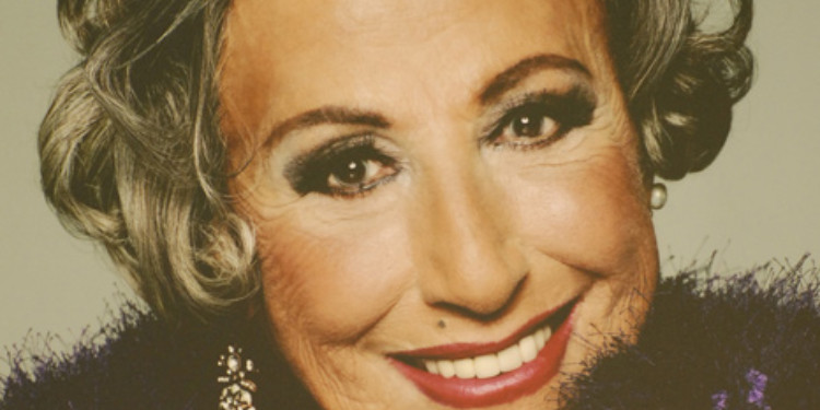 Cumhuriyet Divası: Müzeyyen Senar