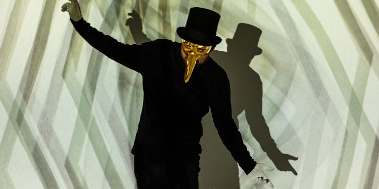 Dans Pistlerinin Vazgeçilmez İsmi Claptone, Üçüncü Albümü Closer'ı Çıkardı