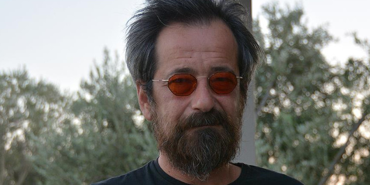 Feridun Düzağaç'ın Bizi Milenyumun Başına Sürükleyen 6 Şarkısı