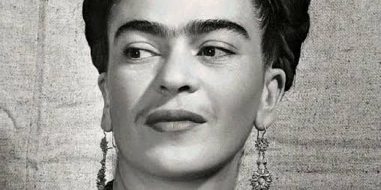 Frida Kahlo: Resimlerinin Ardındaki Acılar